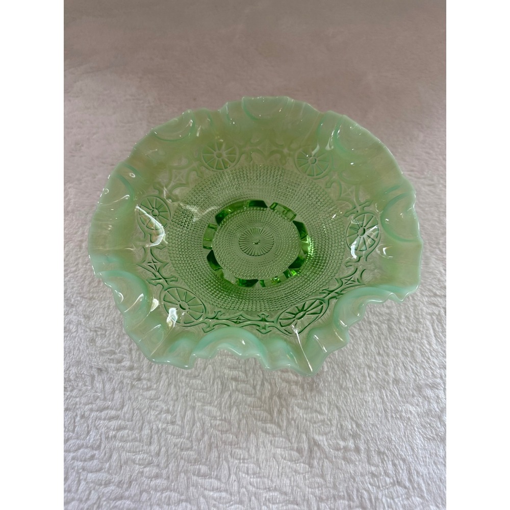 Vintage Northwood Town Pump Green Opalescent Glass Ruffled 3 Footed Bowl